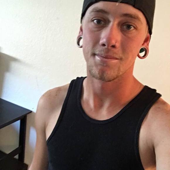 Meet your Posher, Curtis - Picture 1 of 1